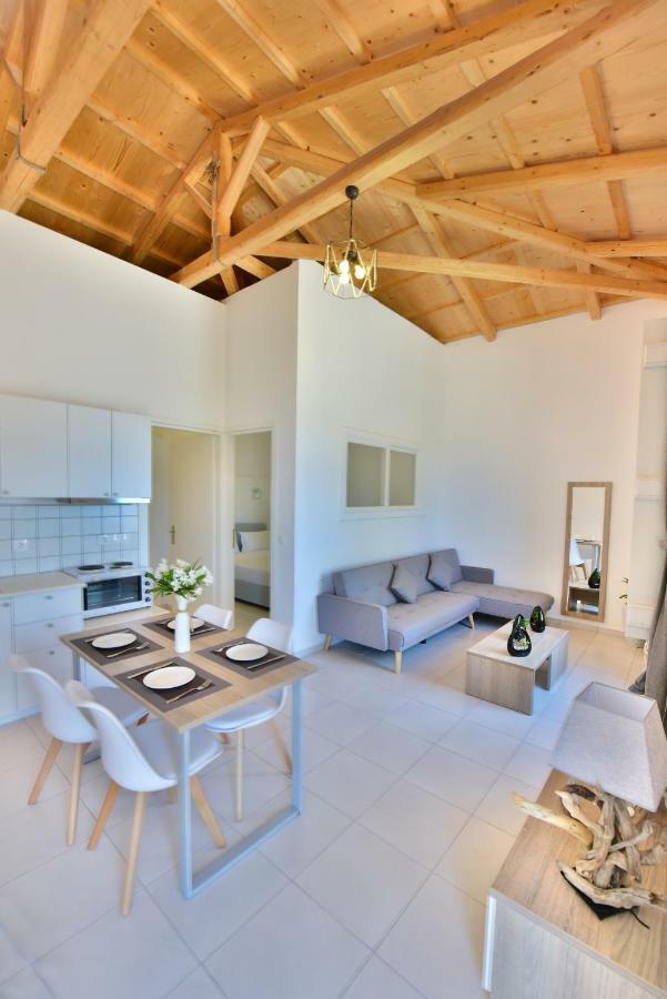 Douskos Beach House Apartment Hydra  Exterior photo